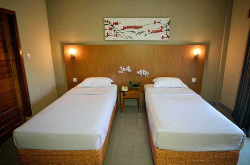 Rosani Hotel Кута Экстерьер фото